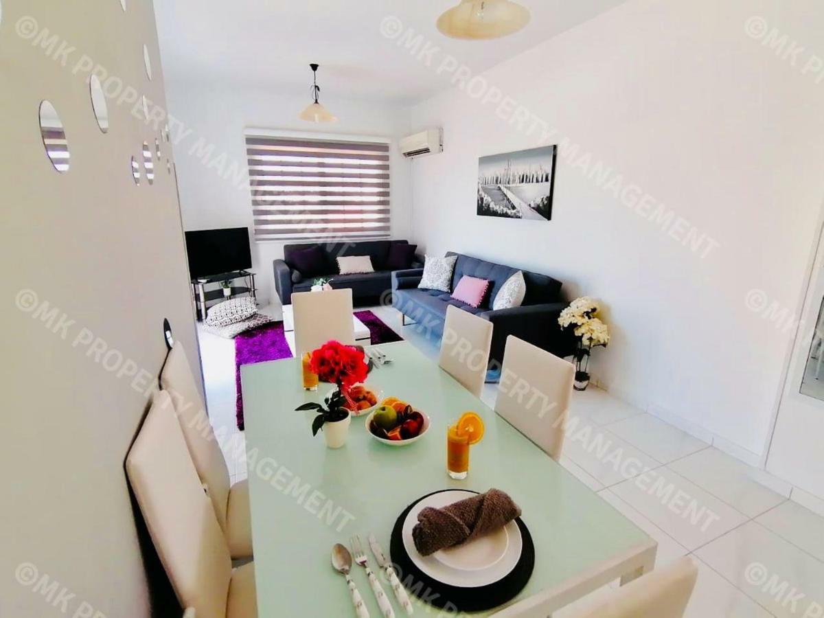 Lysia Sea-View Apartment Larnaca Esterno foto