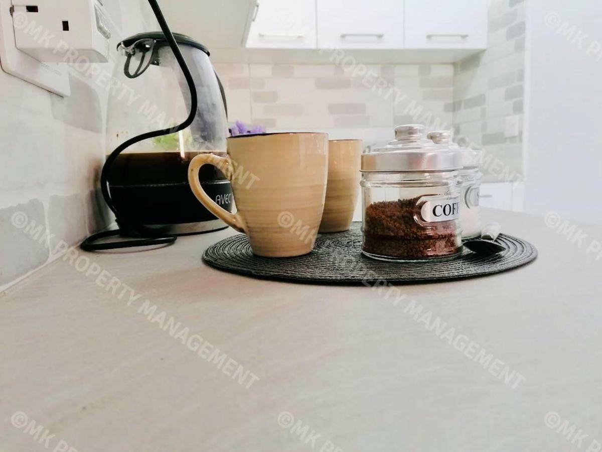 Lysia Sea-View Apartment Larnaca Esterno foto